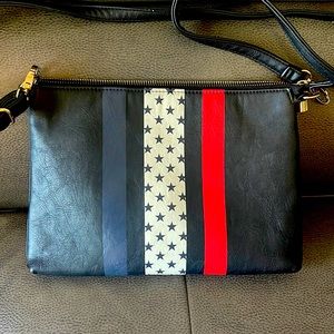 LD Crossbody/Clutch
